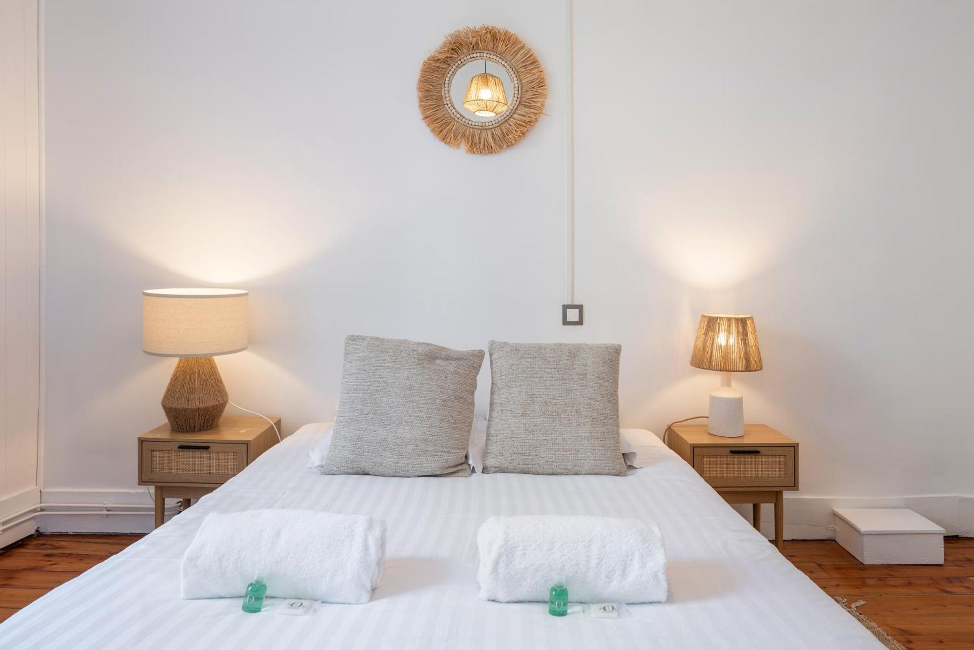 Appartement Spacieux Et Chaleureux Coeur De Ville Chambéry Exteriér fotografie