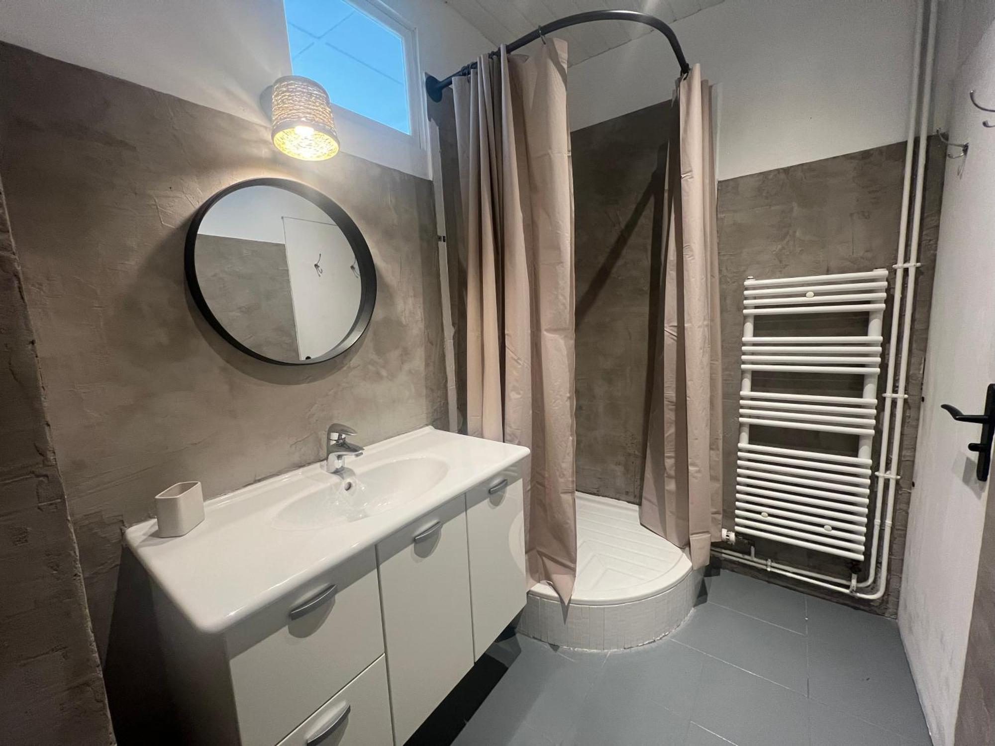 Appartement Spacieux Et Chaleureux Coeur De Ville Chambéry Exteriér fotografie